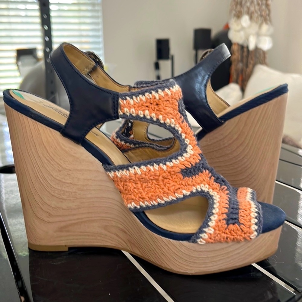 NWOT Lucky Brand Riverr Crochet Platform Wedges